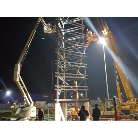 Totem metalic Ploiesti Shopping City